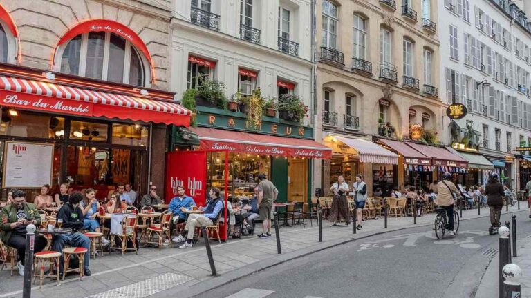 Vì sao nhiều du khách thất vọng khi đến Paris?