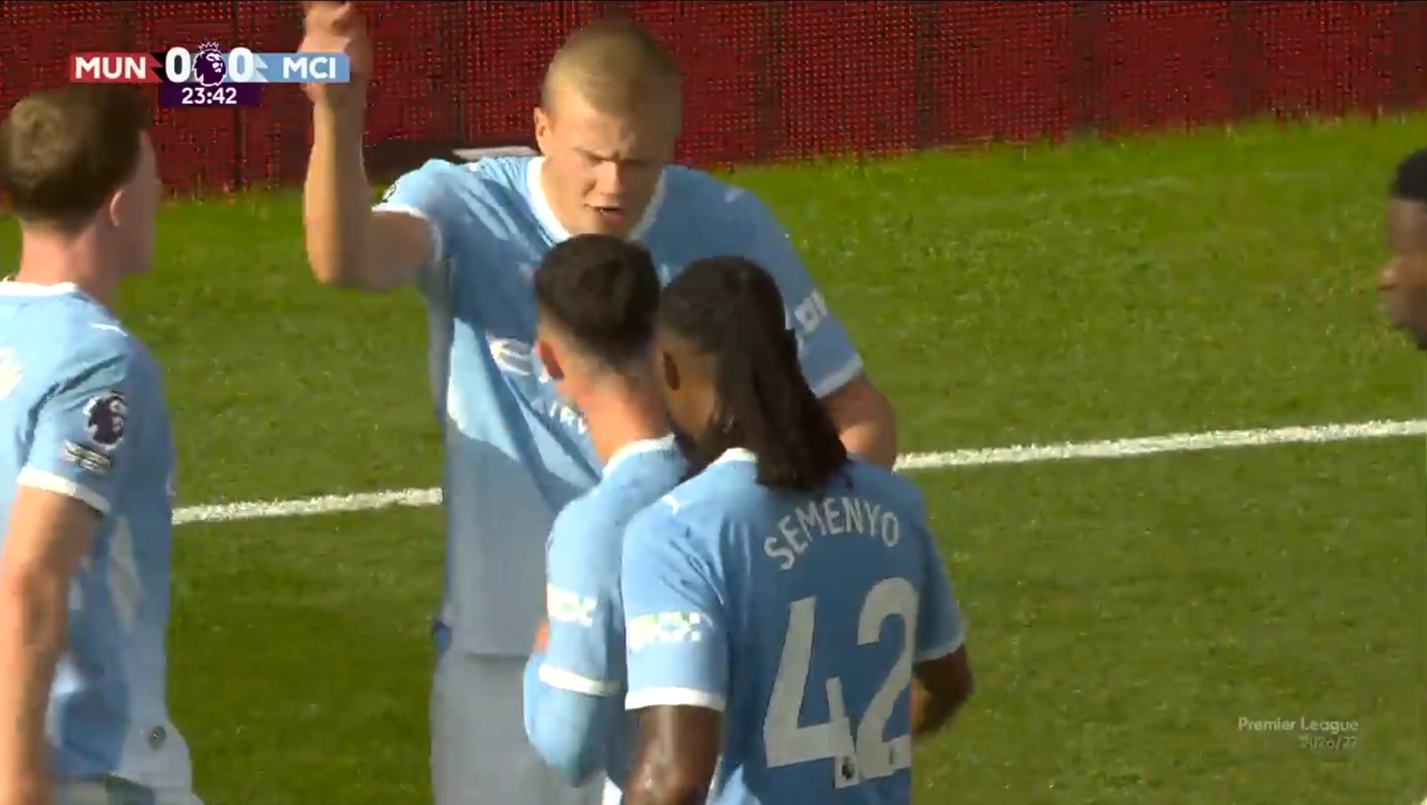 Hình minh họa: Khi Haaland đang là thủ lĩnh của Man City