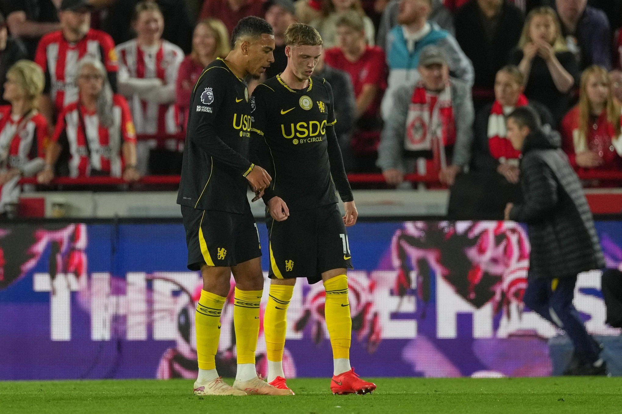 Hình minh họa: Chelsea thảm bại trên sân Brentford