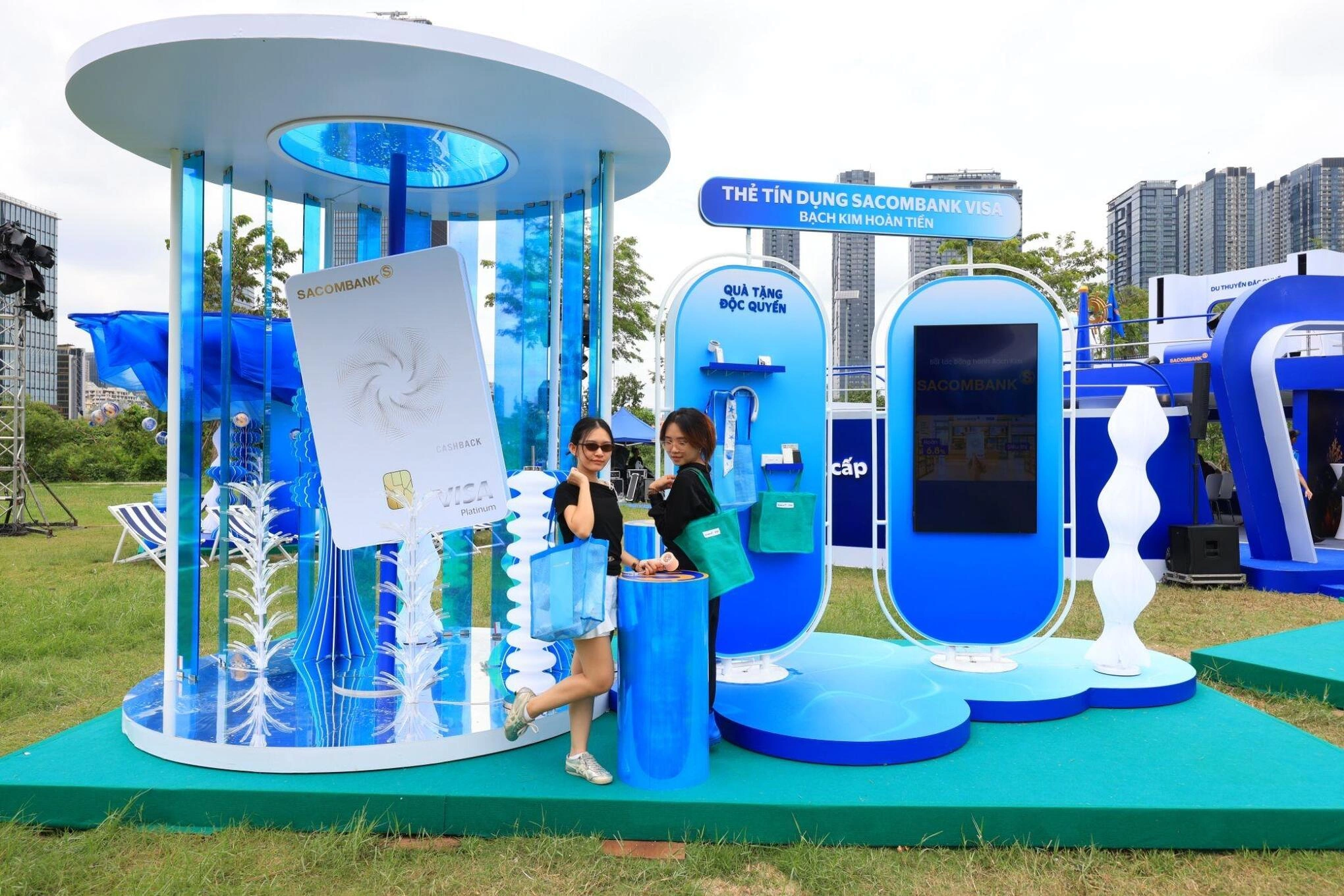 Hình minh họa: Sacombank đồng hành đại nhạc hội ‘The Siren World Opens’