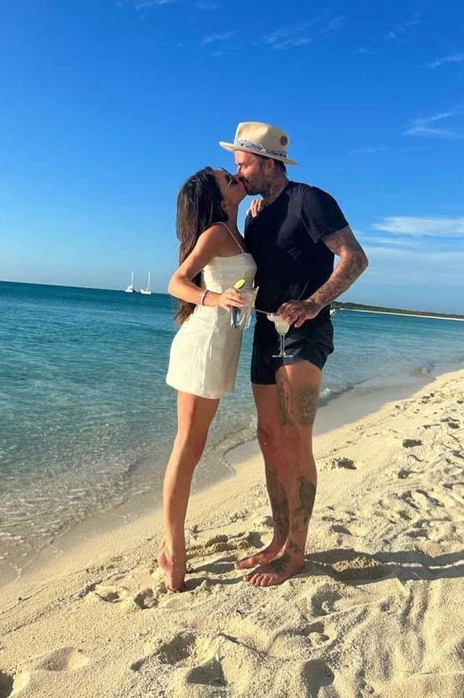 Hình minh họa: Phong cách nghỉ dưỡng của vợ chồng David Beckham