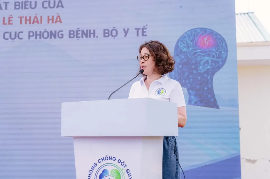 Hình minh họa: Khám sàng lọc nguy cơ đột quỵ cho hơn 1.000 người dân Hà Tĩnh