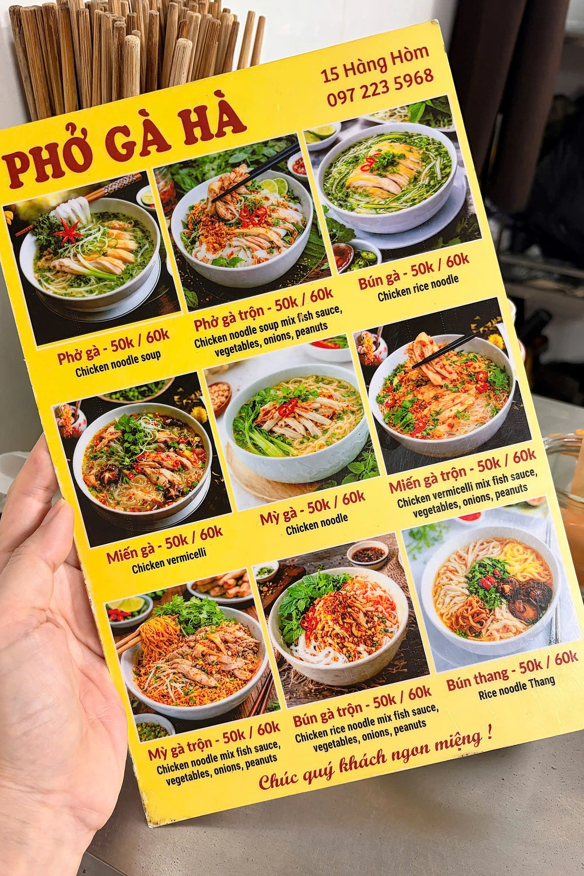 Hình minh họa: Quán phở gà Michelin chiều khách, bán giá linh hoạt