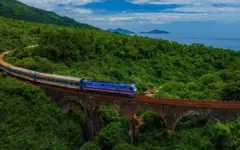 Hai hành trình tàu hỏa Việt Nam vào top đẹp nhất thế giới