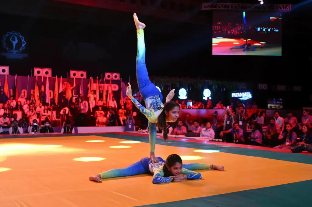 Hình minh họa: Khi yoga biến thành môn thể thao tranh huy chương