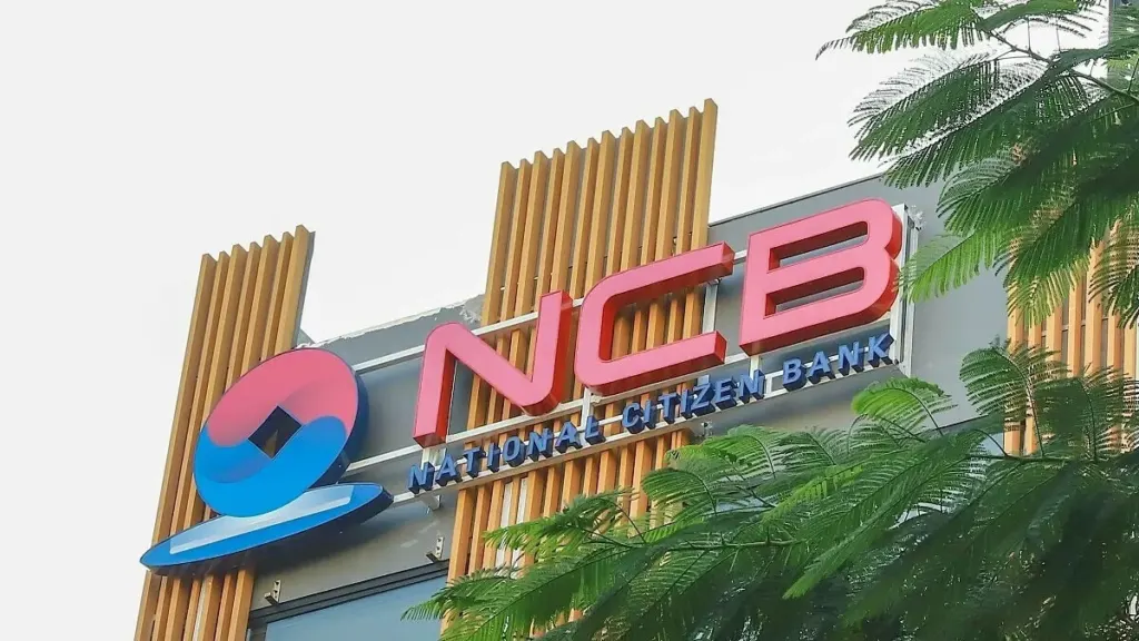 Hình minh họa: Một ngân hàng nhỏ hút thêm tiền gửi trong 9 tháng vượt các nhà băng lớn