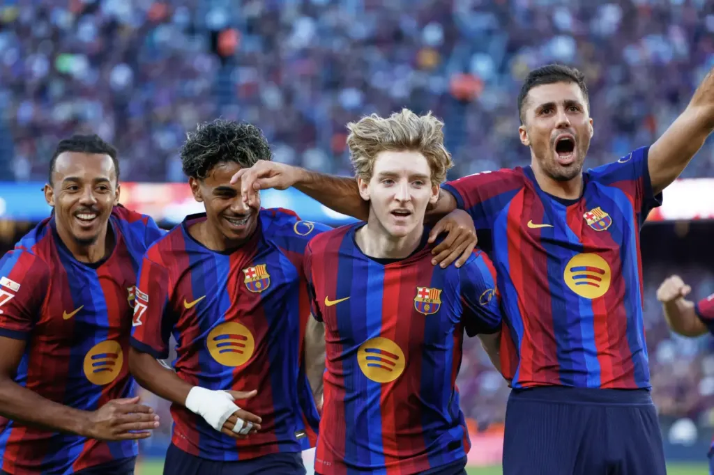 Hình minh họa: Barca toàn thắng chín trận đầu mùa