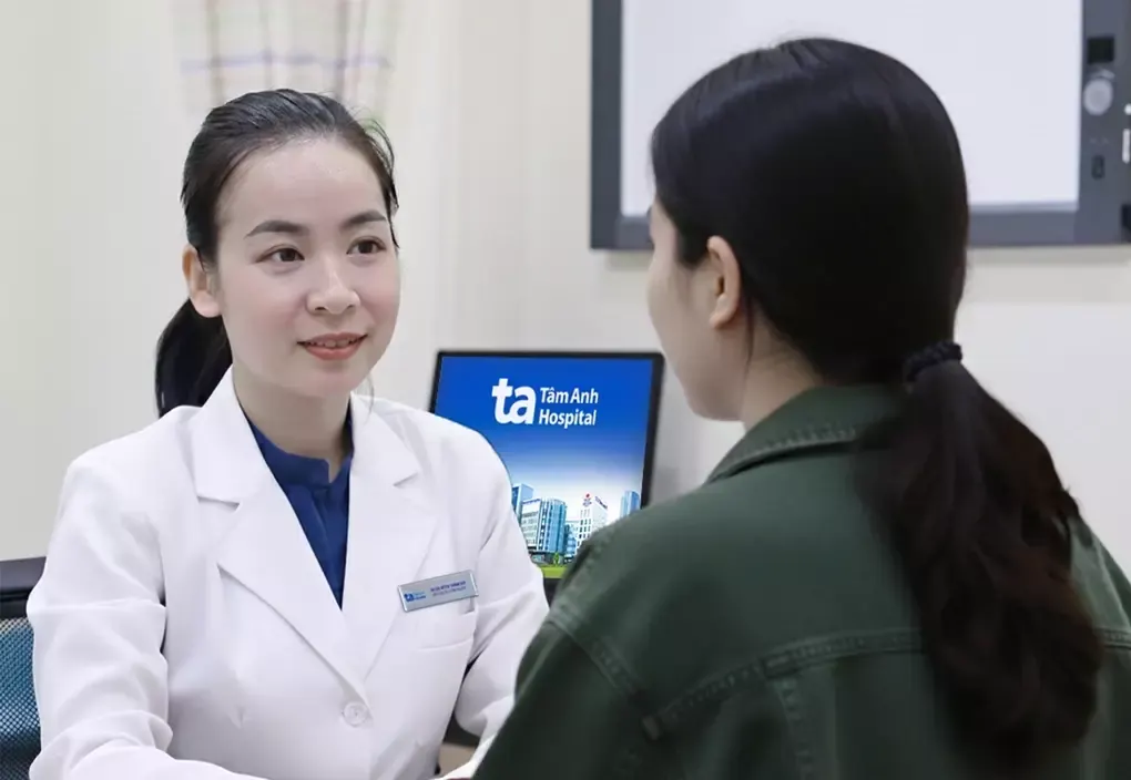 Hình minh họa: Đổi mùa có gây rụng tóc?