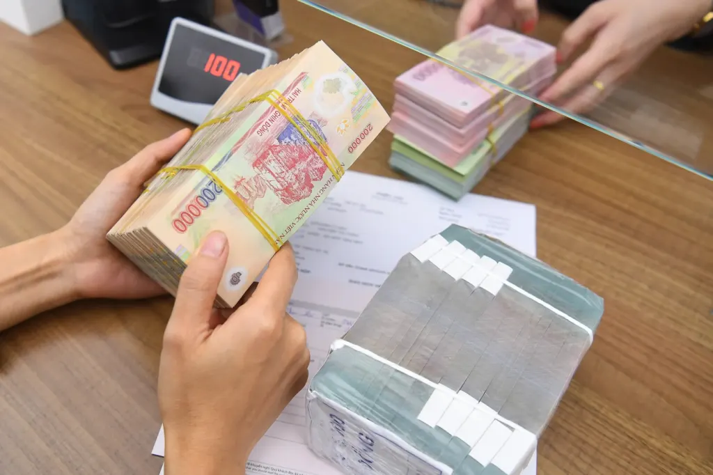 Hình minh họa: Bộ Tài chính đề xuất xóa nợ lệ phí môn bài cho doanh nghiệp chờ giải thể