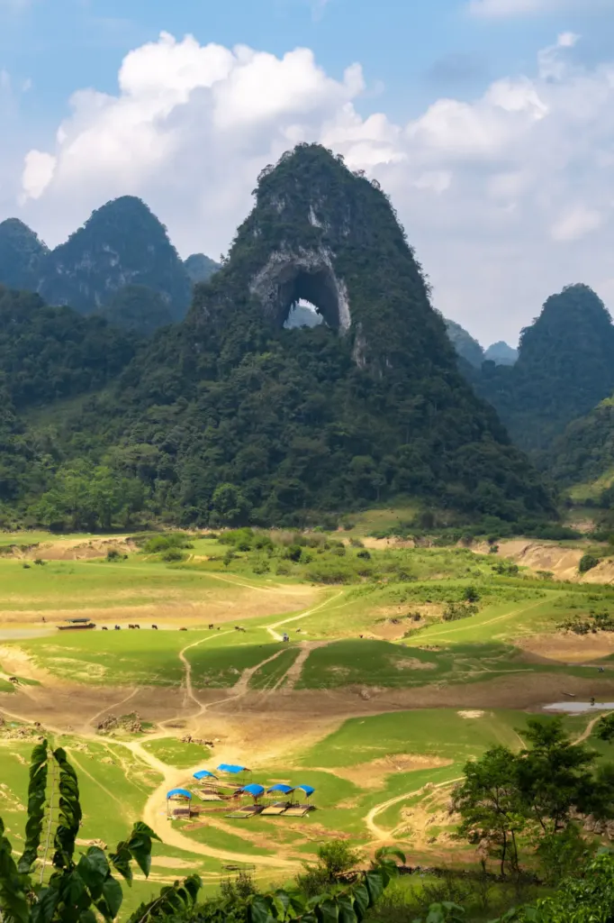Hình minh họa: Thiên nhiên Cao Bằng đẹp như bước ra từ bưu thiếp