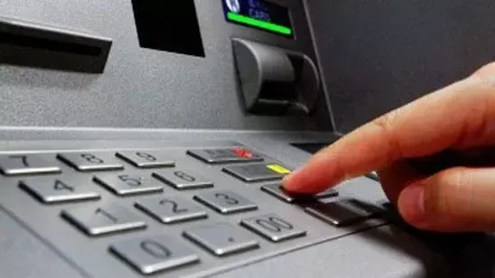 Ngân hàng rao bán máy ATM cũ giá từ vài trăm nghìn đồng