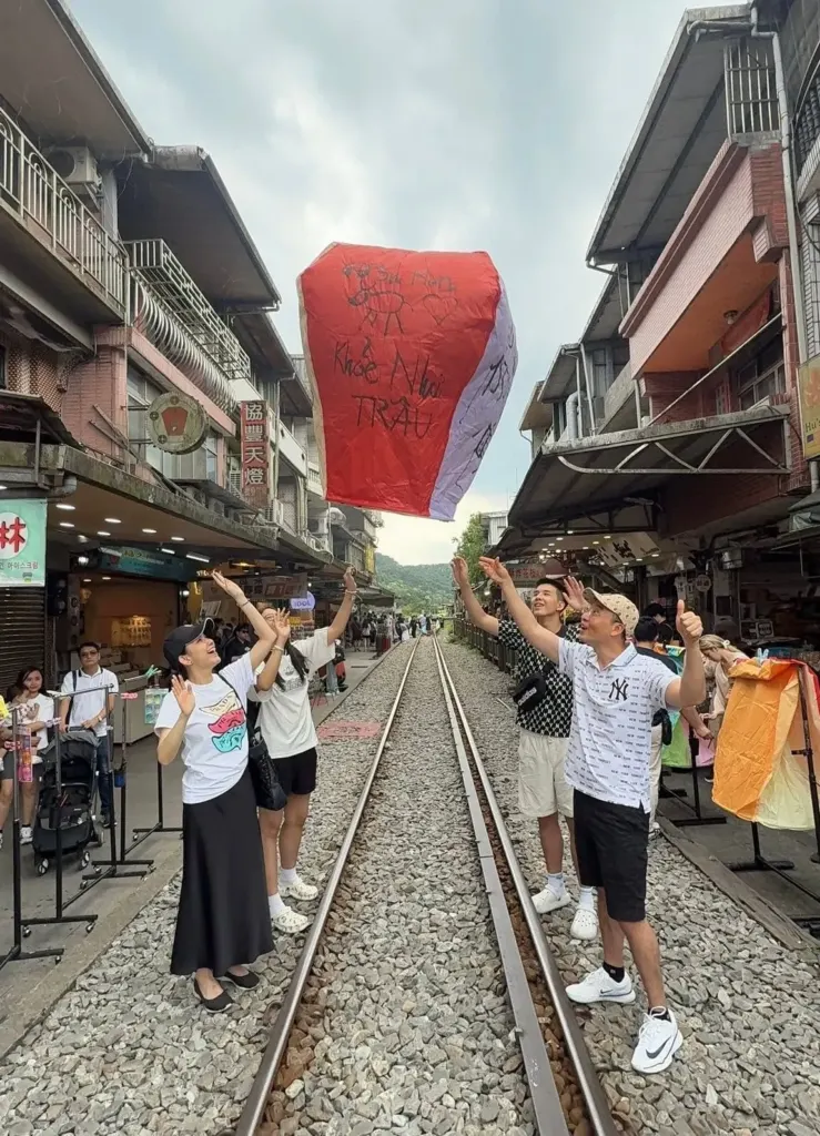 Hình minh họa: Nhịp sống tươi trẻ của Thùy Lâm bên chồng con