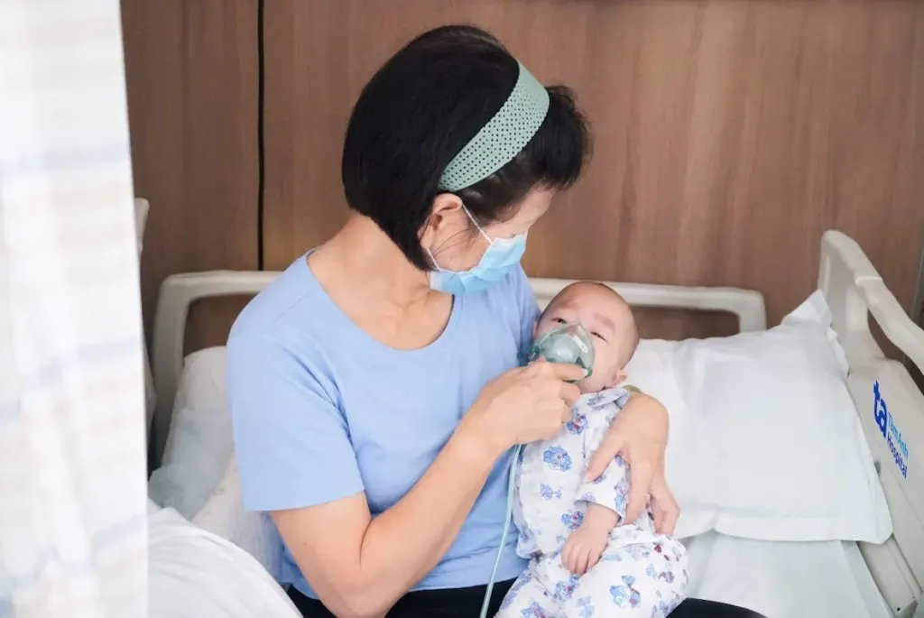 Hình minh họa: Bệnh hô hấp tăng mạnh ở TP HCM, nhiều trẻ cấp cứu