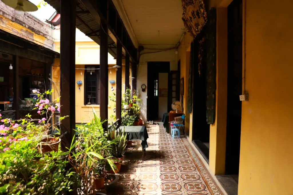 Hình minh họa: Biệt thự trăm tuổi ở phố cổ của đại gia Hà Nội xưa