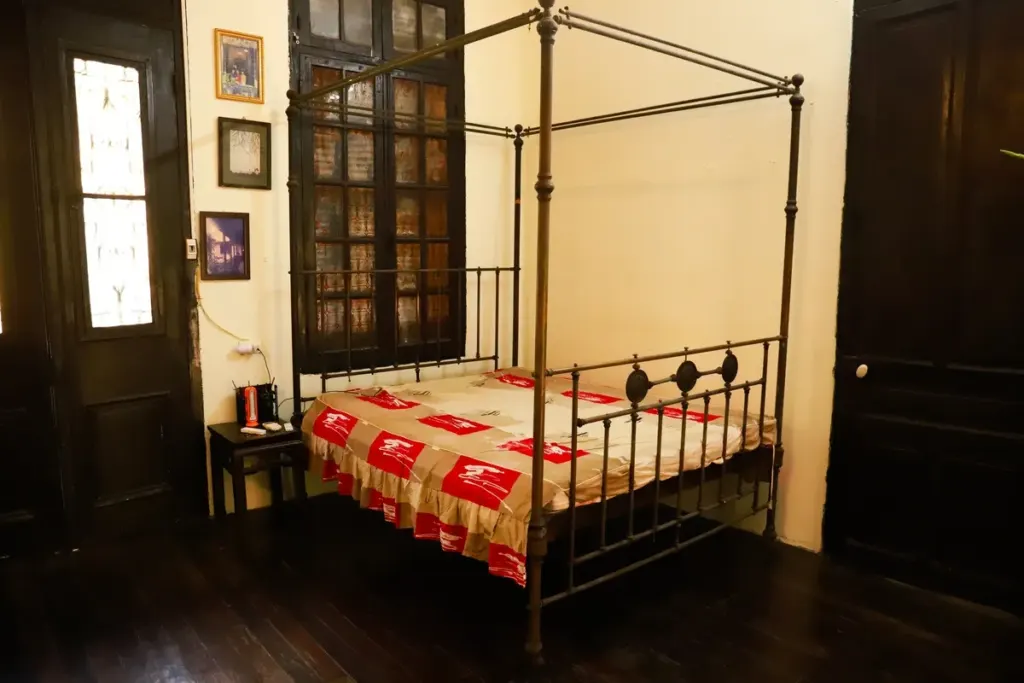 Hình minh họa: Biệt thự trăm tuổi ở phố cổ của đại gia Hà Nội xưa