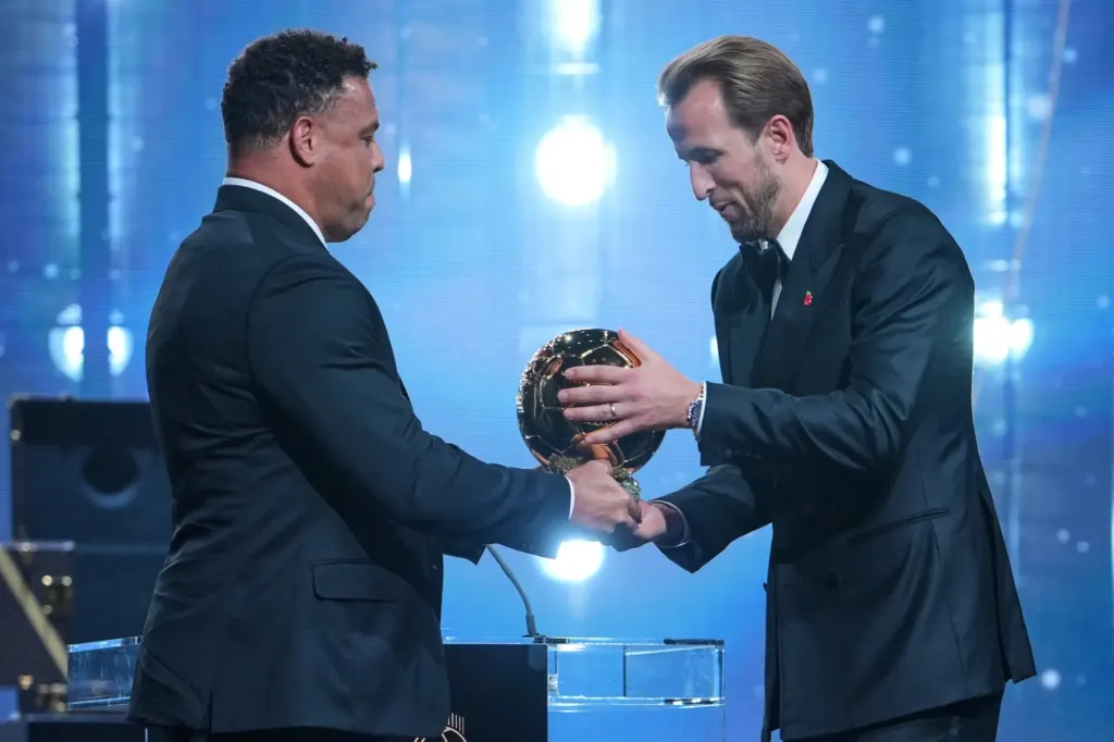 Hình minh họa: Harry Kane đoạt Quả Bóng Vàng 2026