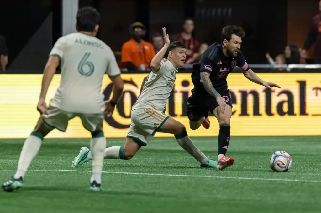 Hình minh họa: Messi ghi hai bàn thắng độc diễn cho Inter Miami