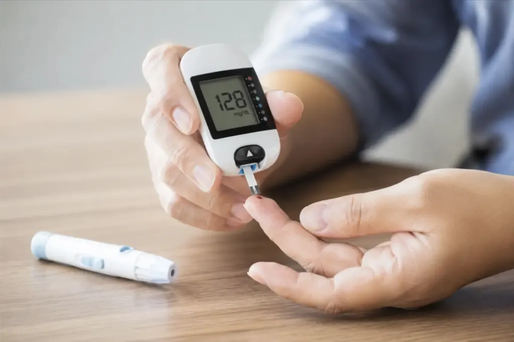 Hình minh họa: 7 dấu hiệu cảnh báo sớm lượng đường trong máu tăng cao