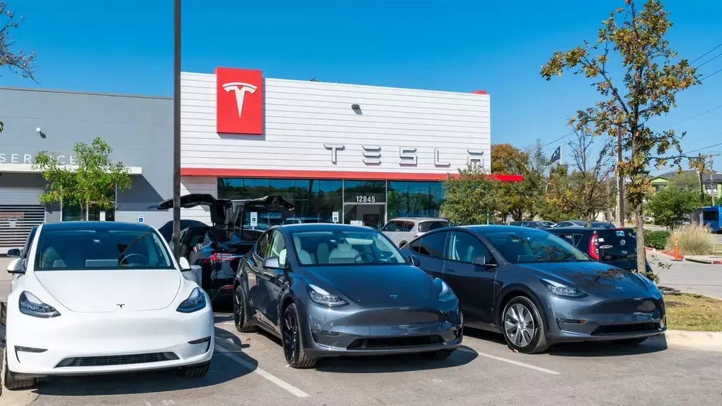 Hình minh họa: Tesla tuyển nhân sự ở Việt Nam