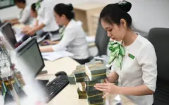 Lãi suất tiết kiệm đã tăng 11 tháng liên tiếp