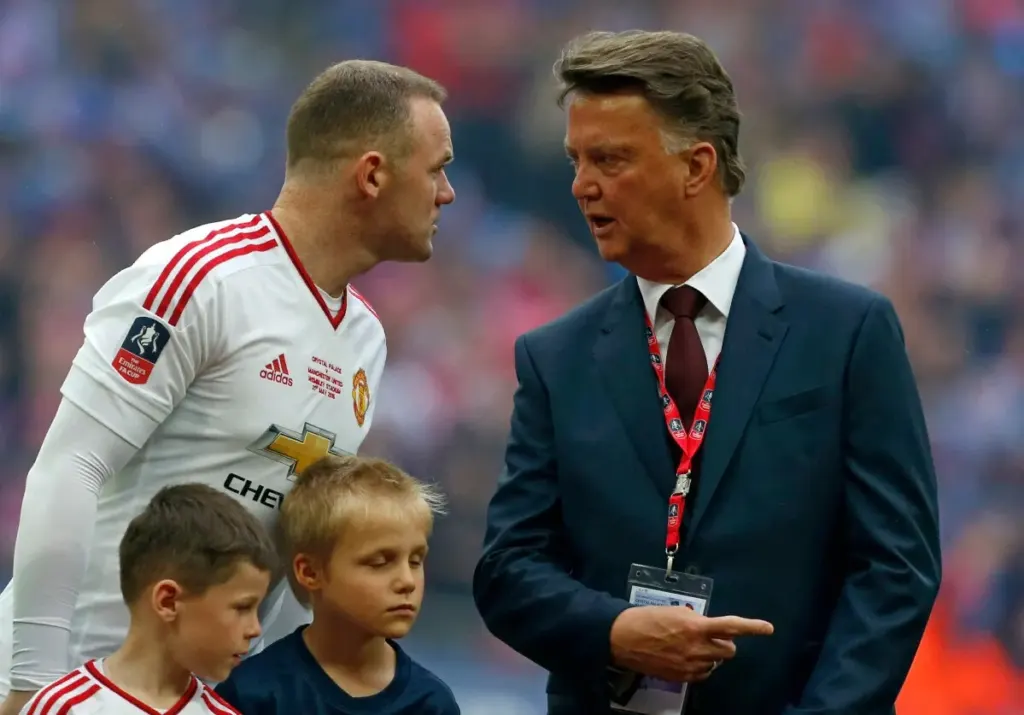 Hình minh họa: Van Gaal: ‘Tôi bị Man Utd sa thải vì Man City’