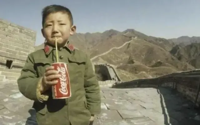 Cuộc đời của ‘cậu bé Coca-Cola’ nổi tiếng