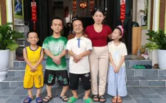 16 năm làm trụ cột cho chồng và hai con tí hon