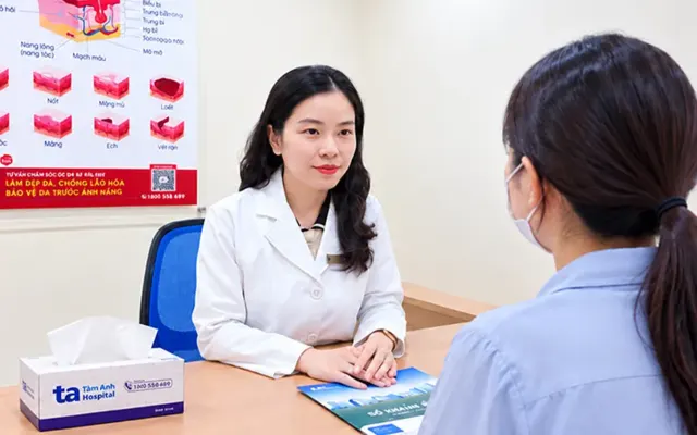 Xóa sẹo lồi sau phẫu thuật nâng ngực