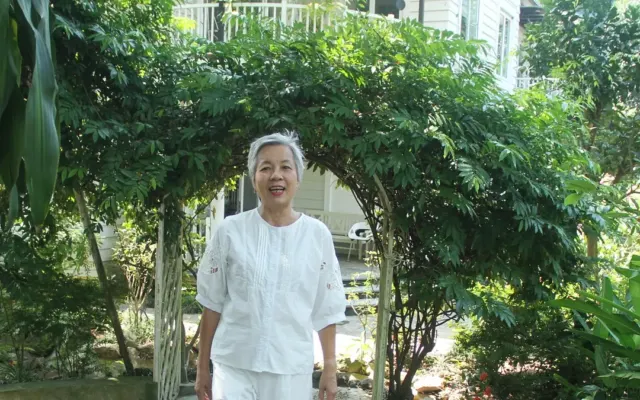 Cuộc sống cùng dàn trợ lý AI của nữ giám đốc về hưu