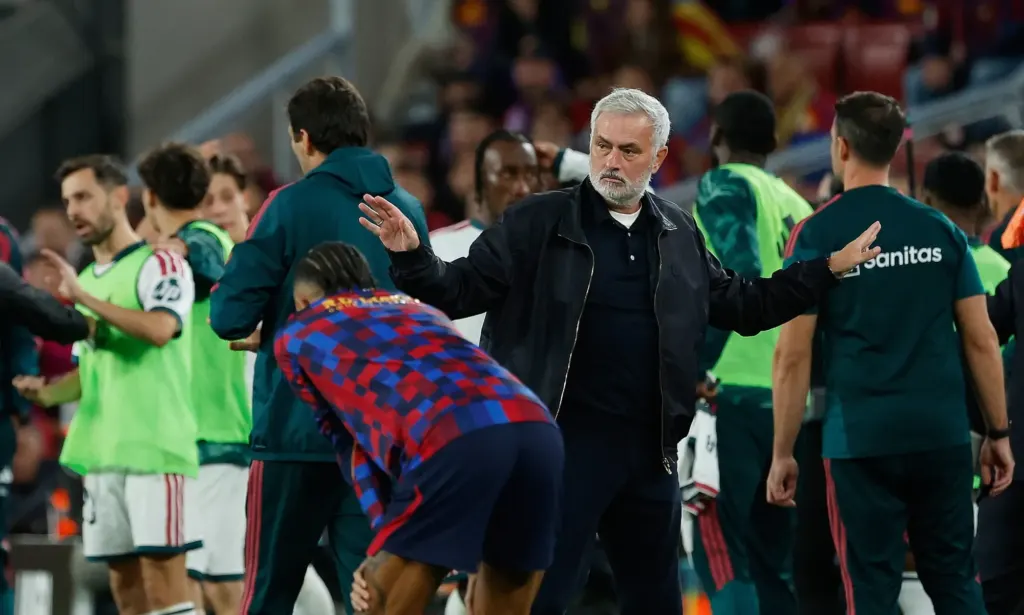 Hình minh họa: Mưu lược của Mourinho ở El Clasico