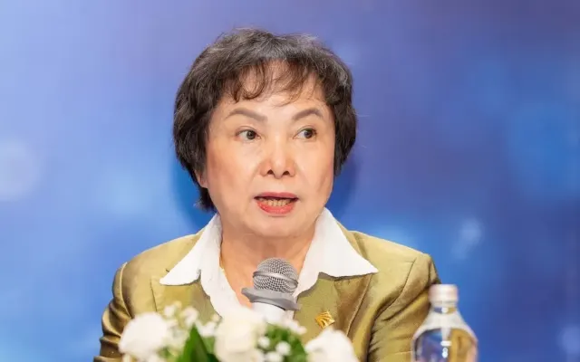 Bà Cao Thị Ngọc Dung: ‘Hết cách, tôi mới bán cổ phiếu PNJ’