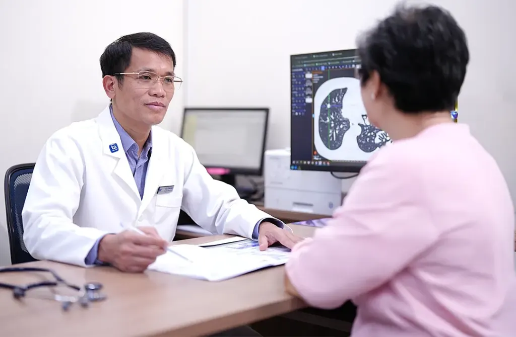 Hình minh họa: Phẫu thuật triệt căn ba nốt phổi ác tính