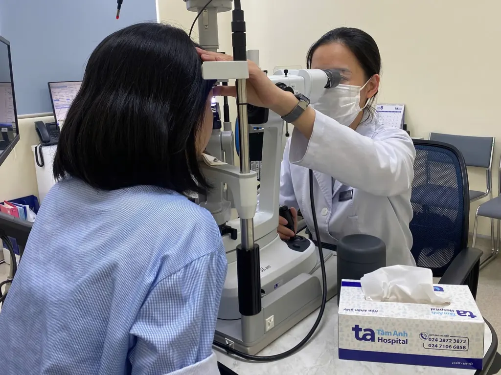 Hình minh họa: Hai giai đoạn bệnh võng mạc đái tháo đường