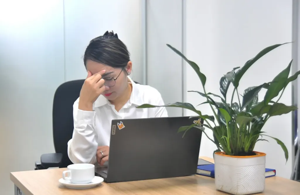 Hình minh họa: Vì sao phụ nữ dễ bốc hỏa sau tuổi 40?