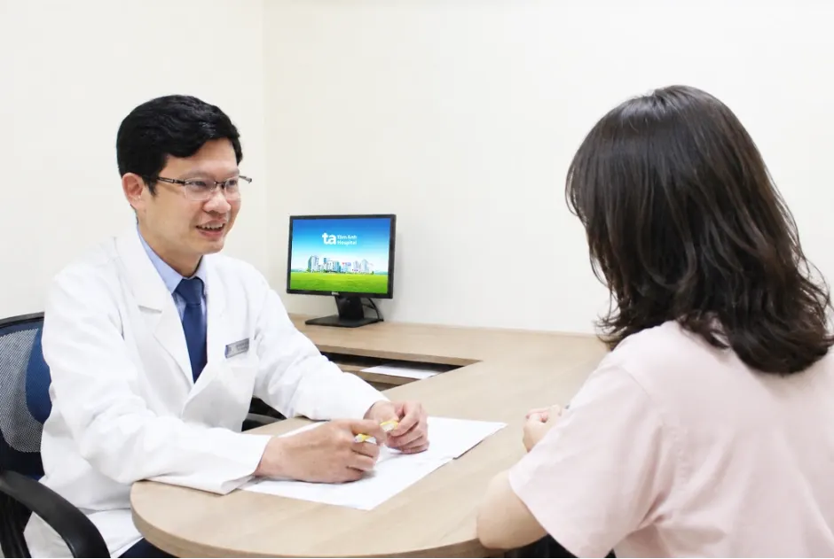 Hình minh họa: Ai có nguy cơ mắc ung thư buồng trứng?