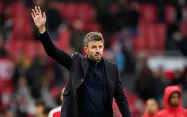 Vì sao cầu thủ Man Utd không còn nghe lời Carrick?