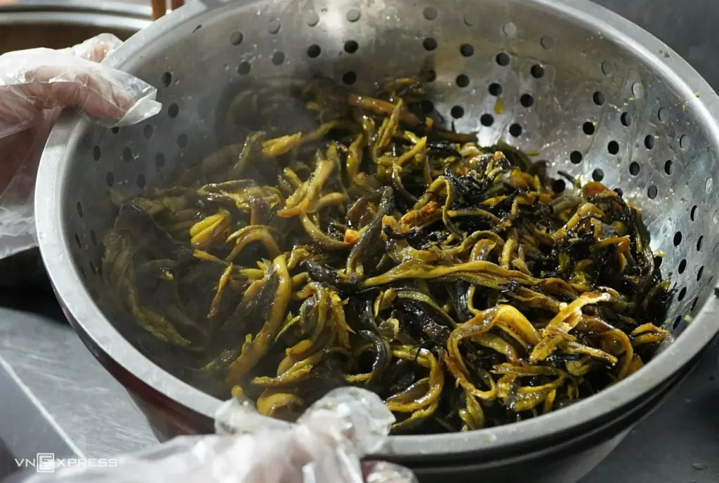 Hình minh họa: Quán cháo lươn còn nguyên hạt gạo nổi tiếng ở xứ Thanh