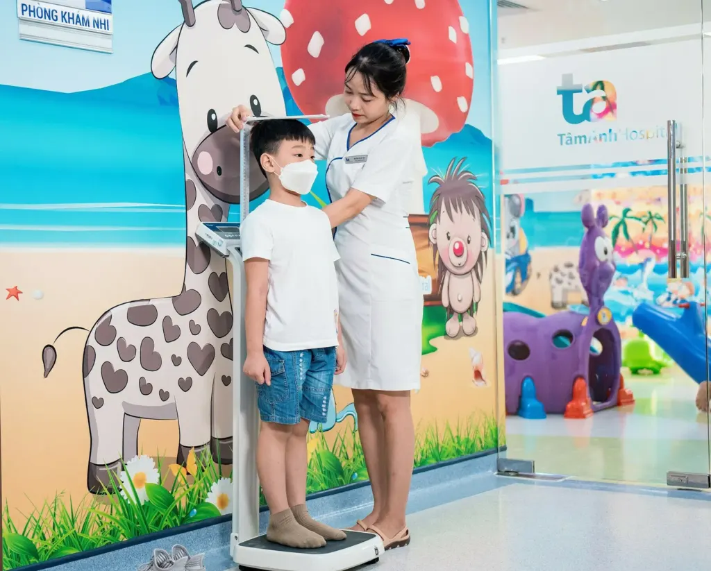 Hình minh họa: Những giai đoạn trẻ tăng trưởng chiều cao nhanh