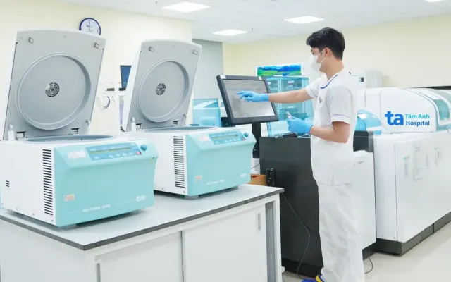 Sinh thiết lỏng ‘truy vết’ tế bào ung thư siêu nhỏ trong máu