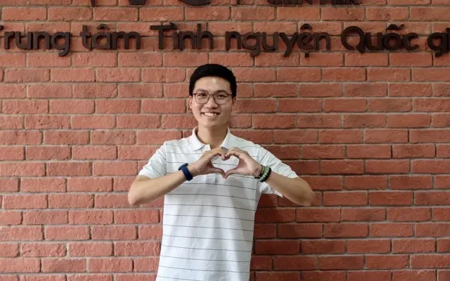Chàng trai lập nhóm thiện nguyện từ hai biểu mẫu online – Báo VnExpress Đời sống
