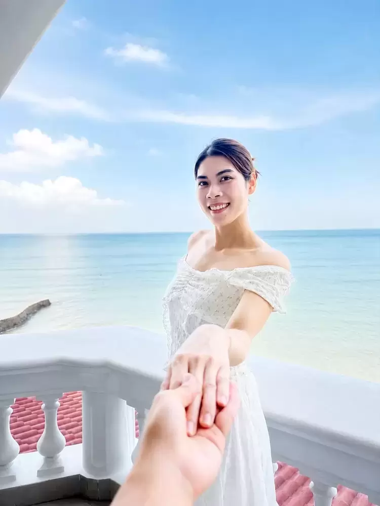 Hình minh họa: Huy Hoàng công khai tình cảm với nữ tuyển thủ bóng chuyền