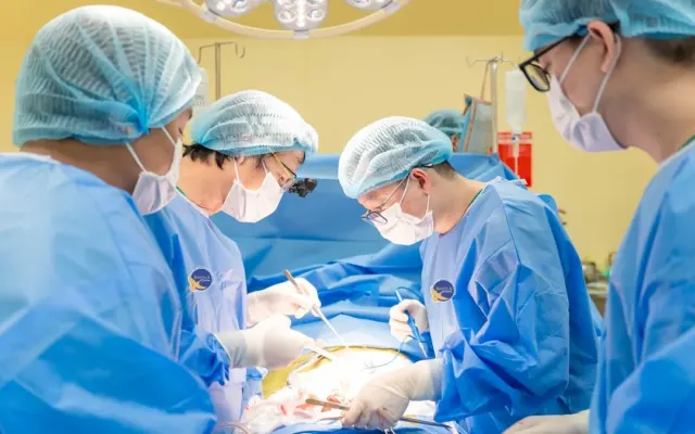 Người đàn ông hồi sinh nhờ quả thận của em trai