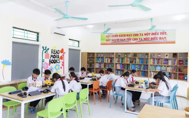 Học sinh xã miền núi Phú Thọ đón thư viện số
