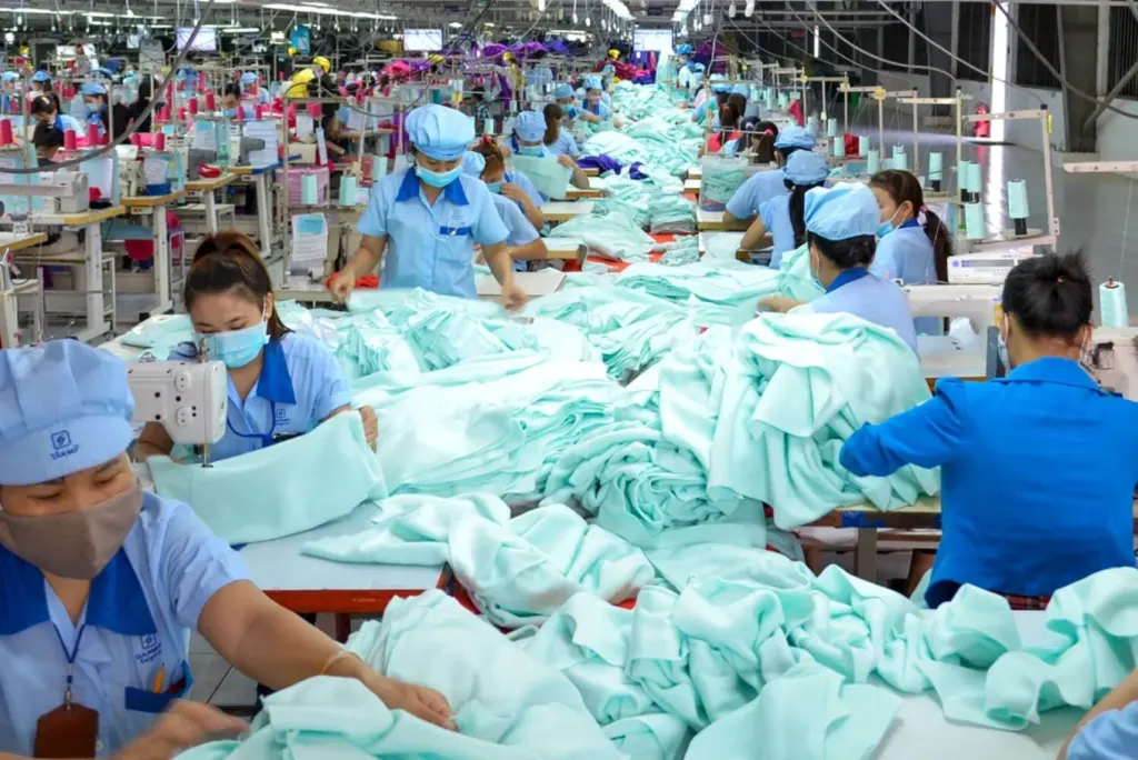 Hình minh họa: Công ty may 50 năm tuổi tiếp tục lỗ nặng