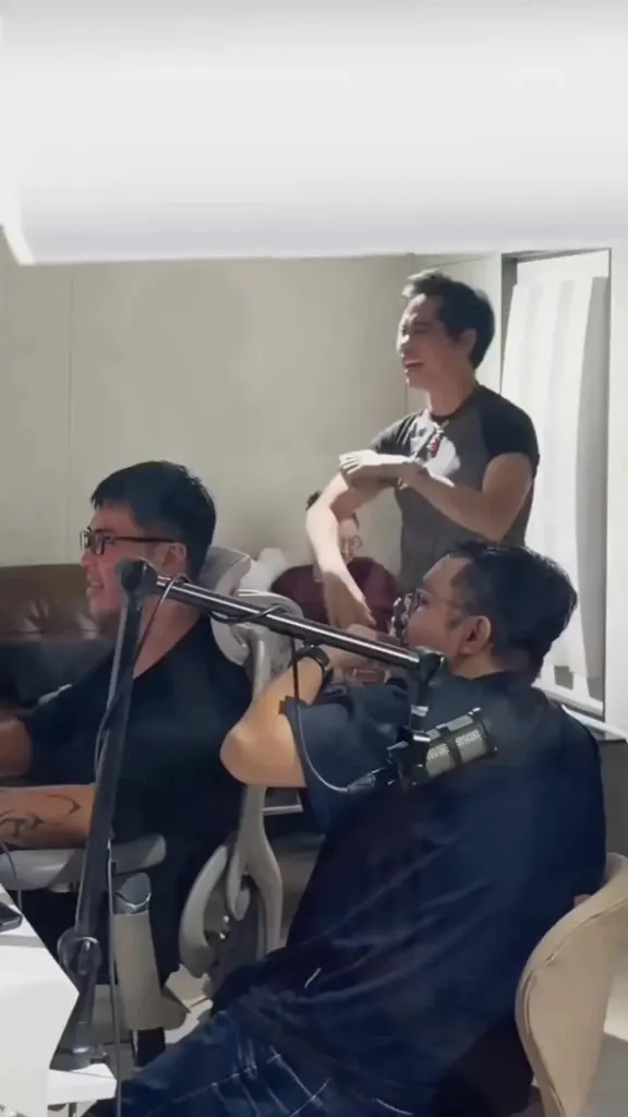 Hình minh họa: Ngọc Sơn hát nhạc cưới miền Tây cùng sao Gen Z