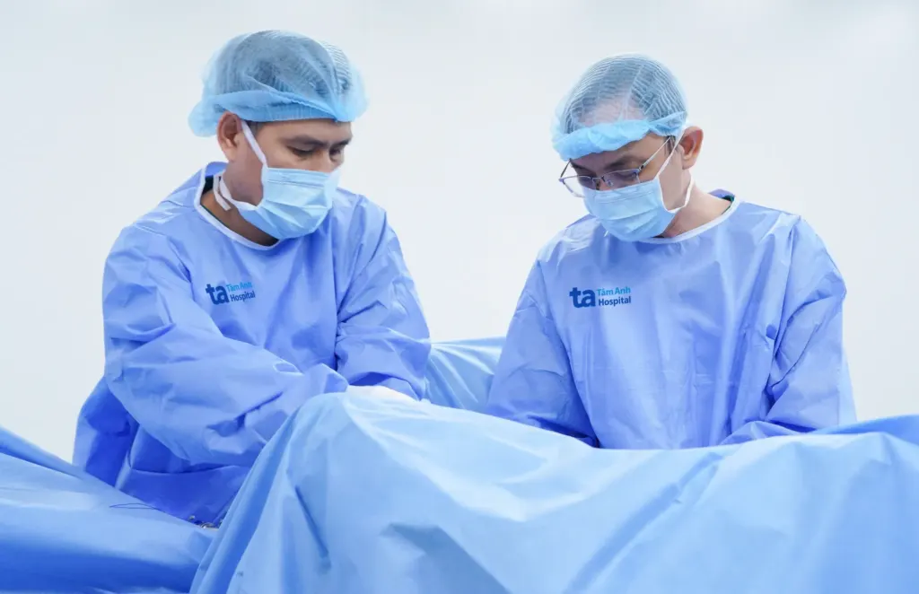 Hình minh họa: Sỏi gây ứ nước thận