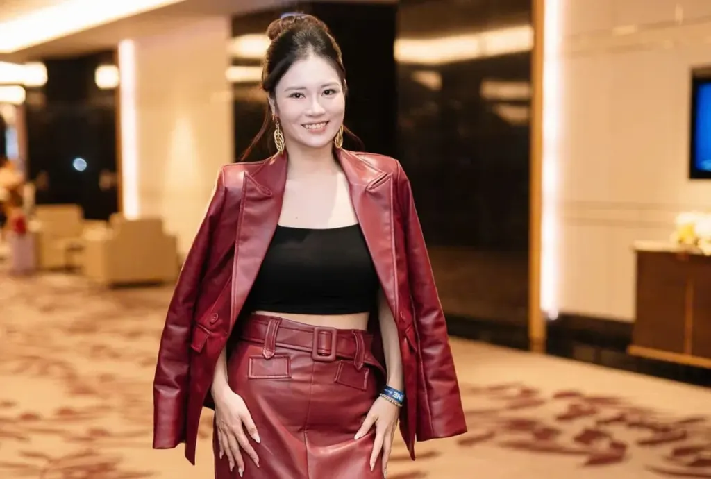 Hình minh họa: Bốn năm chữa mặt biến dạng vì mũi tiêm meso ‘trôi nổi’