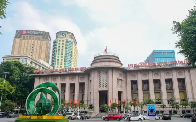 Ngân hàng Nhà nước yêu cầu giảm ít nhất 0,5% lãi suất tiết kiệm