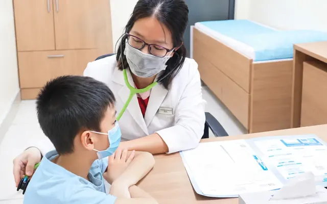 4 dấu hiệu nhiễm não mô cầu dễ nhầm bệnh thông thường