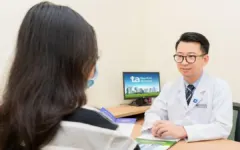 Sốt trong ba tháng đầu thai kỳ có nguy hiểm?